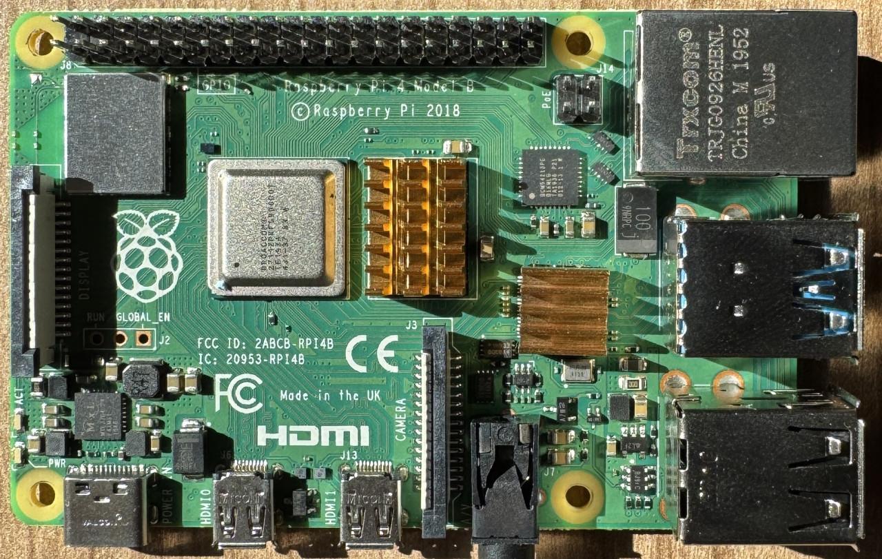 Raspberry Pi 4B 4GB | Flirc behuizing | 8GB SD-kaart