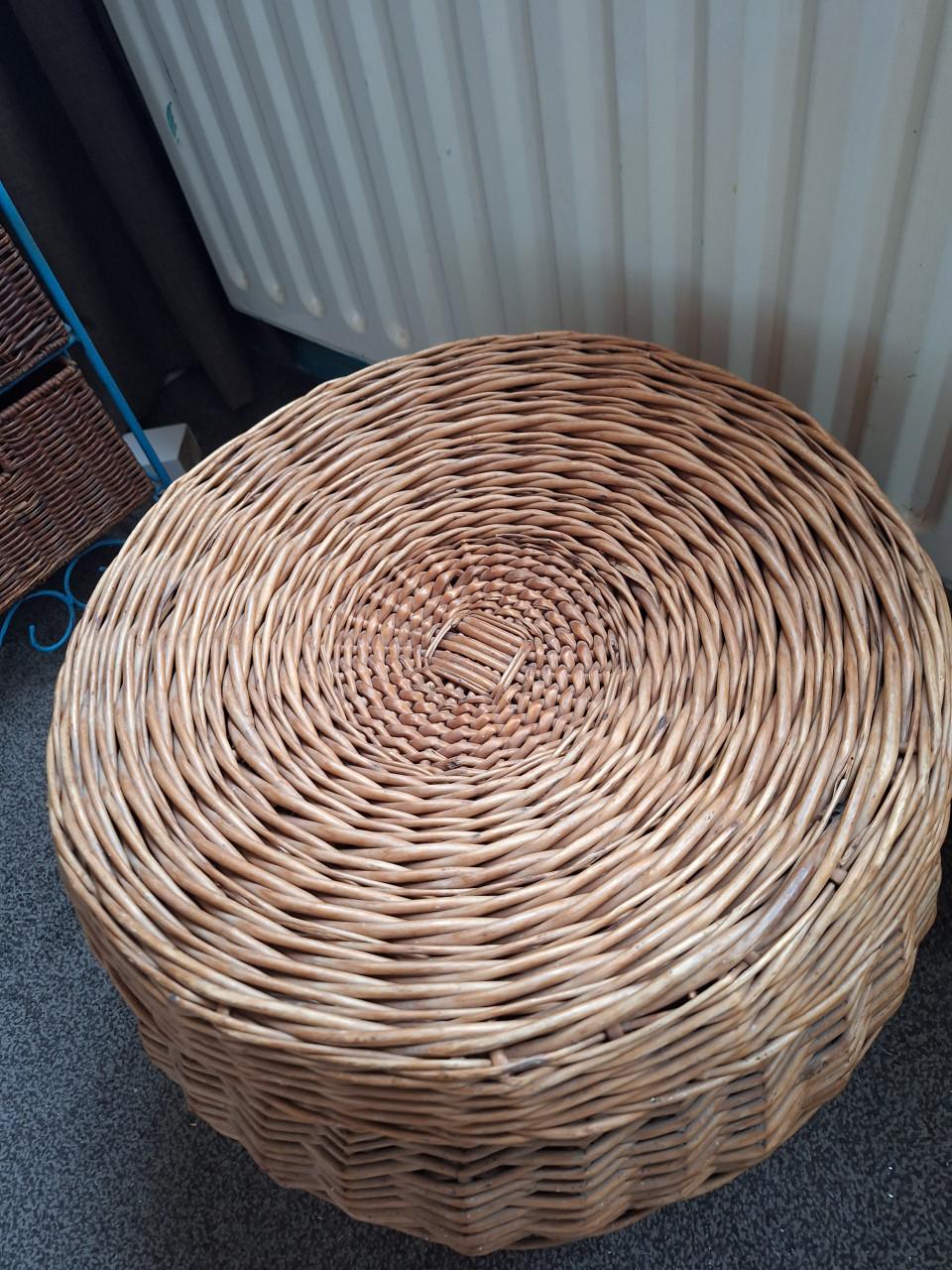 Grote rotan mand