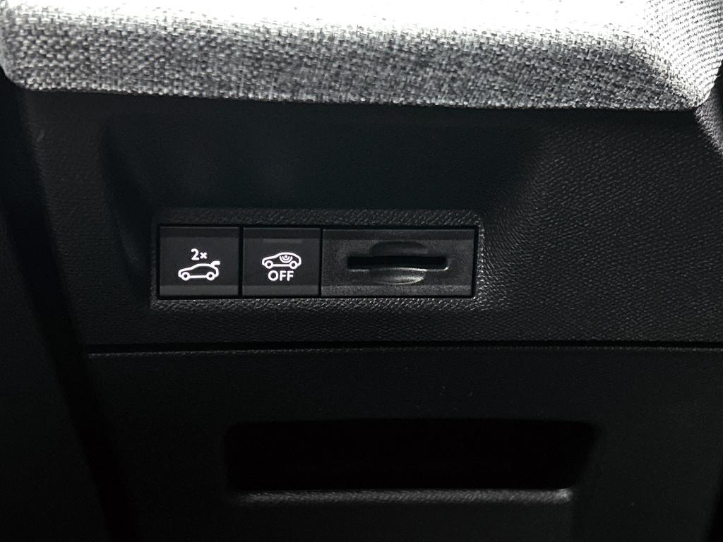 Peugeot 3008 hybrid 145pk automaat gt | rijklaar | elektrische achterklep |