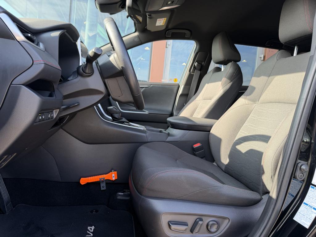 Toyota Rav4 2.5 plug-in hybrid awd style | trekhaak | head-up | bear-lock |