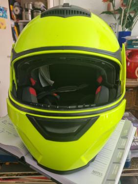 2 x Motor Helm / Bromfiets Helm maat...........................M..?