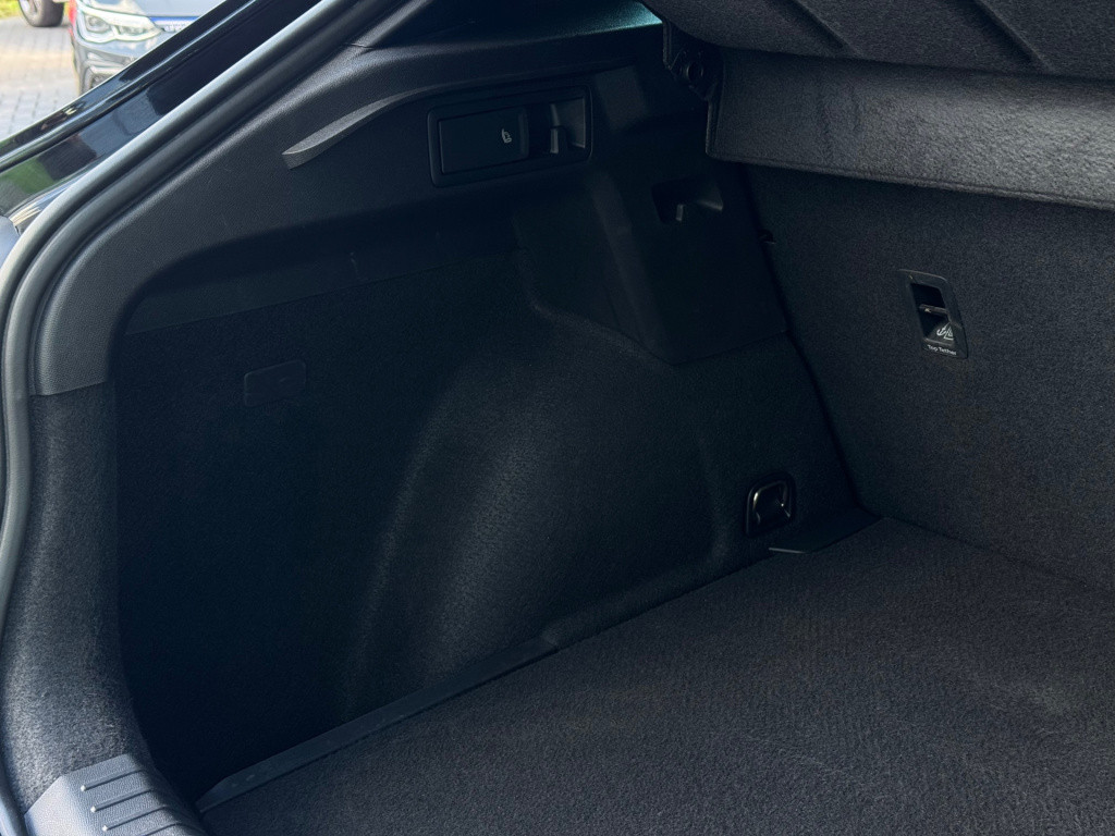Cupra Formentor 1.5 tsi * camera * sfeerverlichting * acc * 18 inch