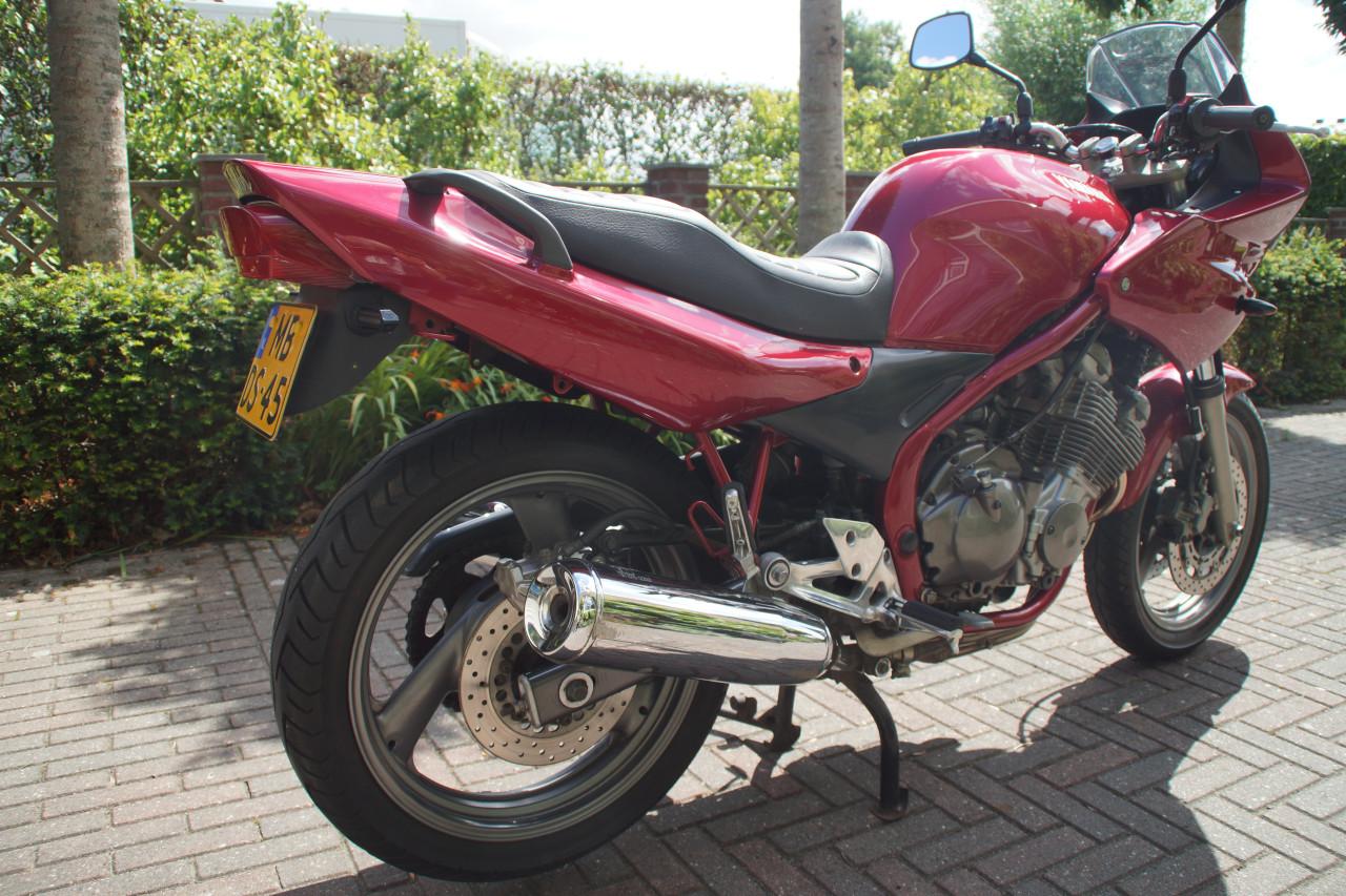 Yamaha XJ600 Diversion, 41600 km. 1999 in zeer goede staat
