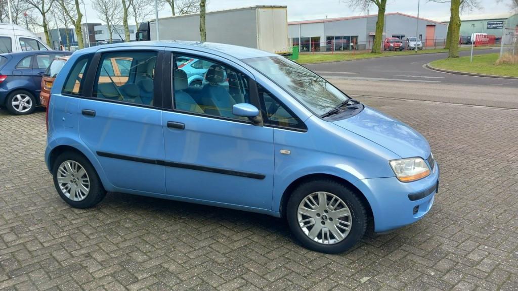 Fiat IDEA 1.4 16v Dynamic 5deurs bj:2004 airco 126.000km nap
