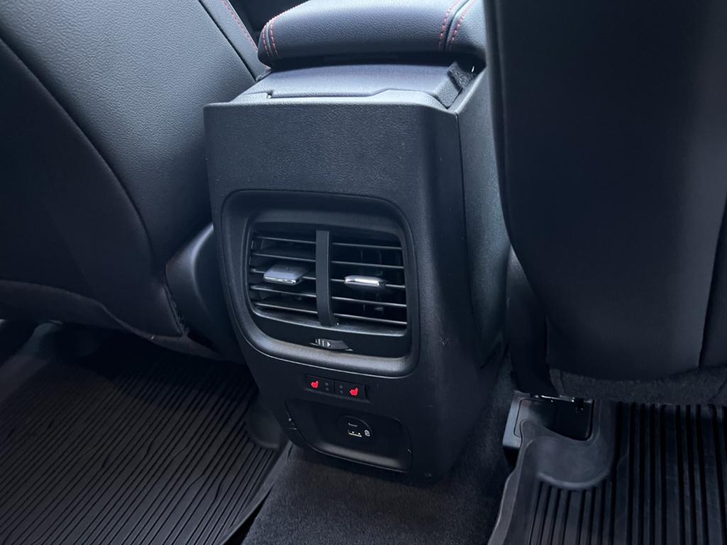 Ford Kuga 2.5 phev e-cvt 225pk st-line x , trekhaak , panodak , voorruitver