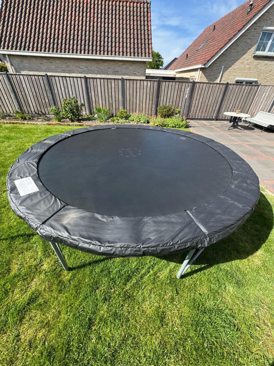 Trampoline, rond 366 groot