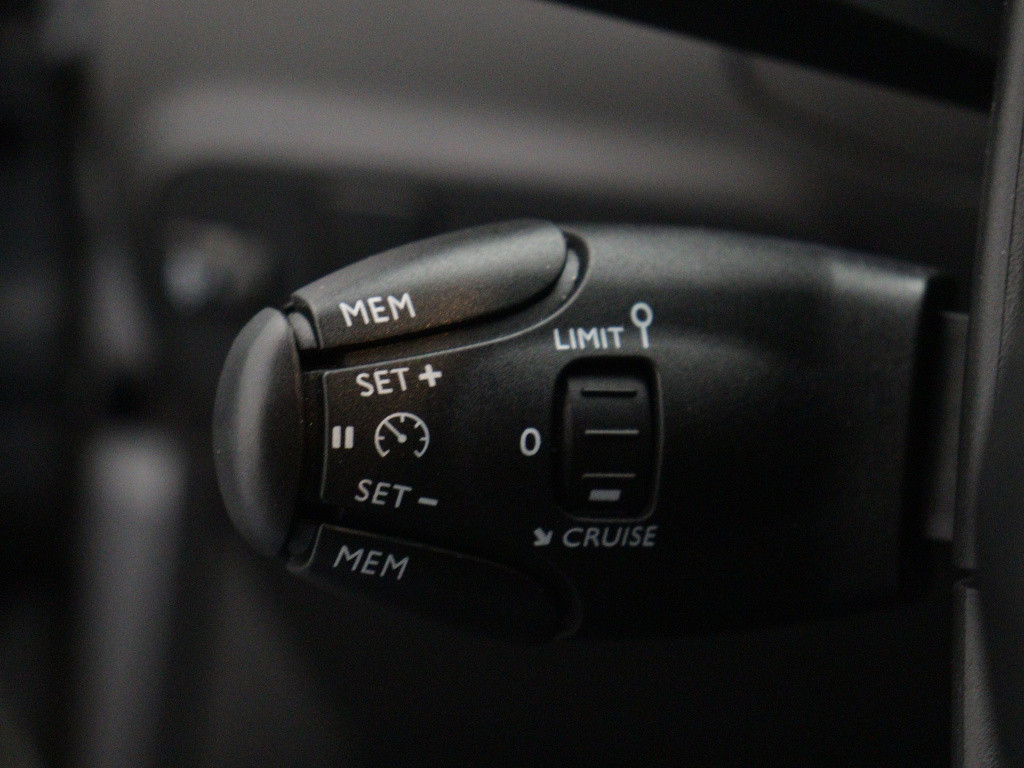 Citroen C3 82 pk feel | rijklaar | parkeersensoren achter | apple carplay /