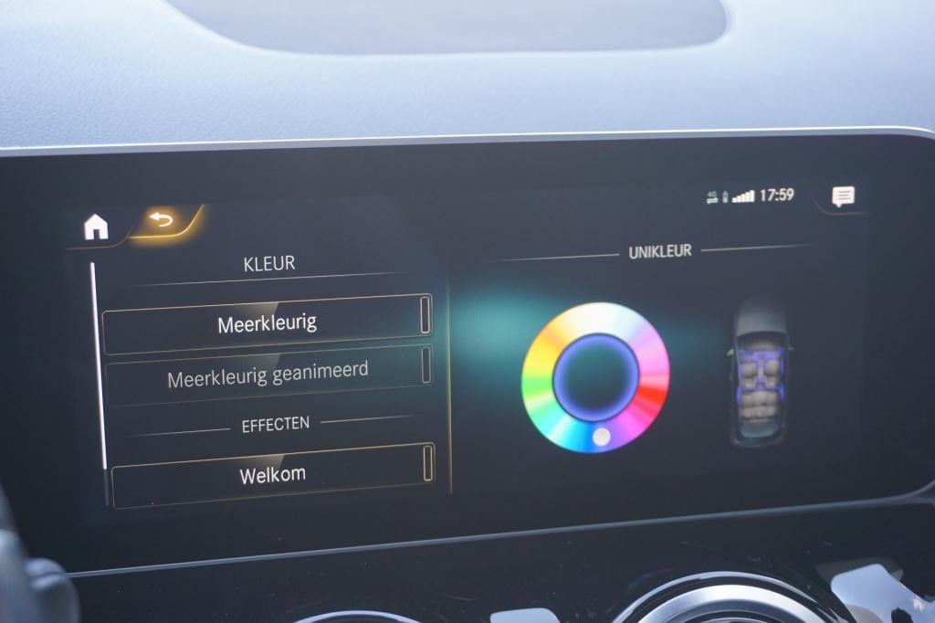 Mercedes-Benz B-Klasse 220 launch edition premium plus climate / navi / pan