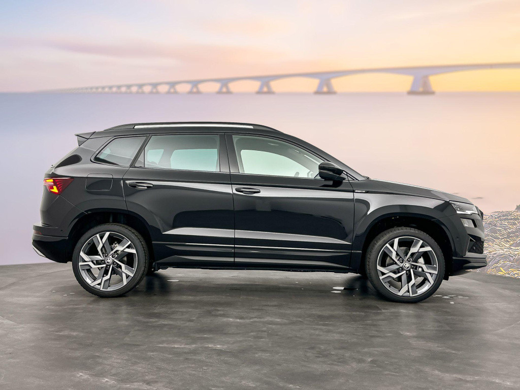 Skoda Karoq 1.5 tsi act sportline business panoramadak - trekhaak