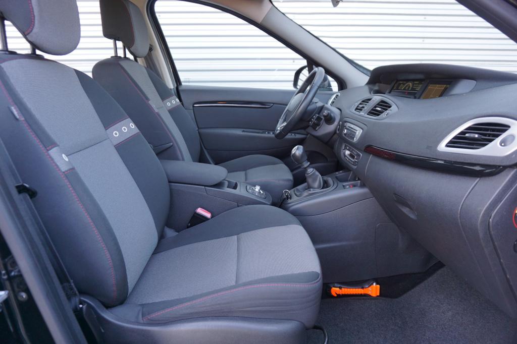 Renault Scenic 1.2 tce bose 1e eigenaar - climate / navi / cruise / parkeer