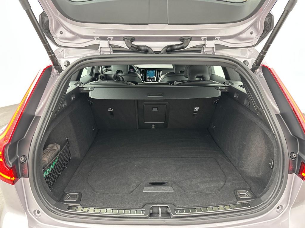 Volvo V60 t6 398pk recharge plus dark| adap.cruise| 360camera| trekhaak