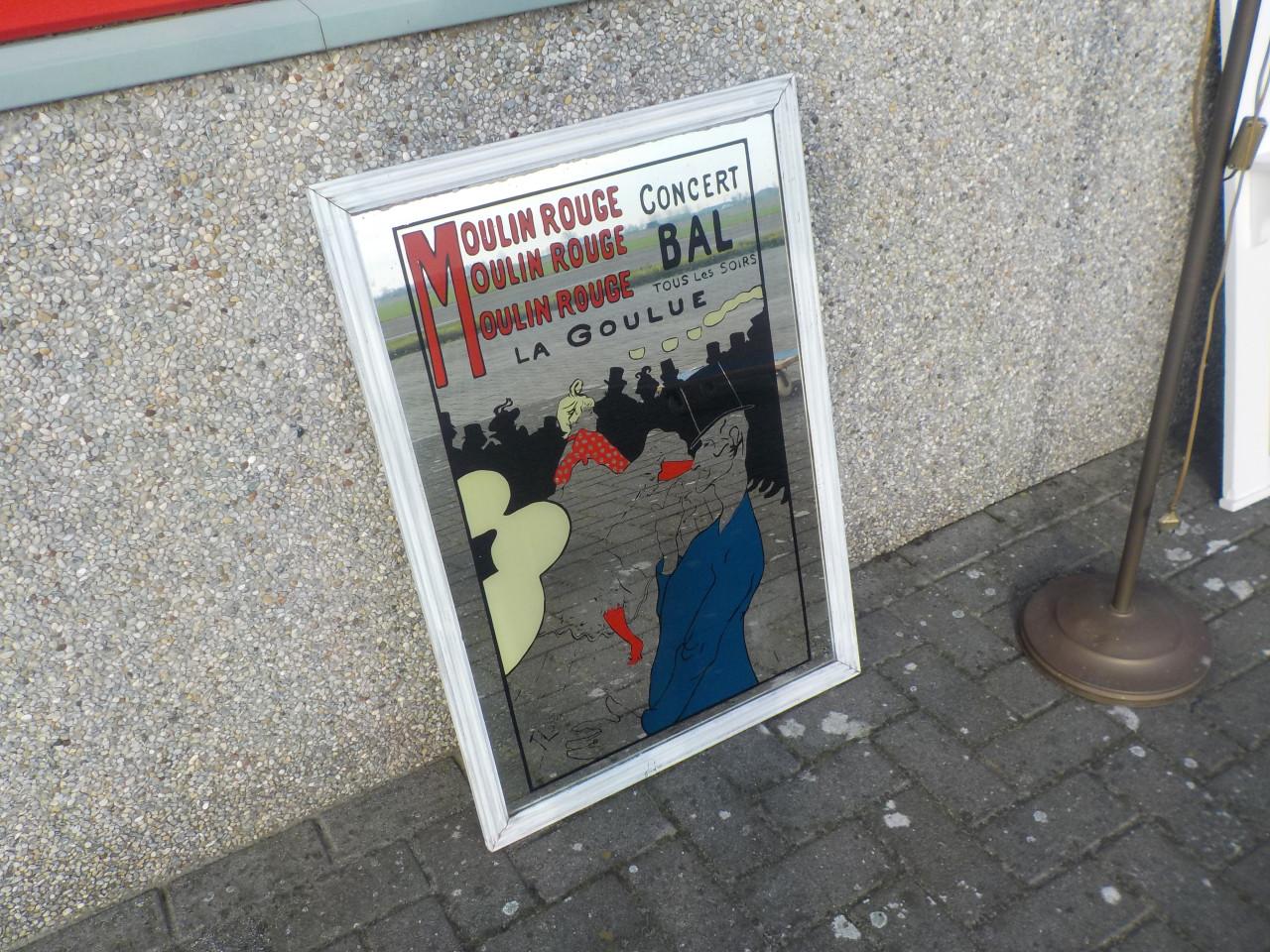 Spiegel 89 x 62 cm in goede staat met afbeelding erop ! koopje 10 euro