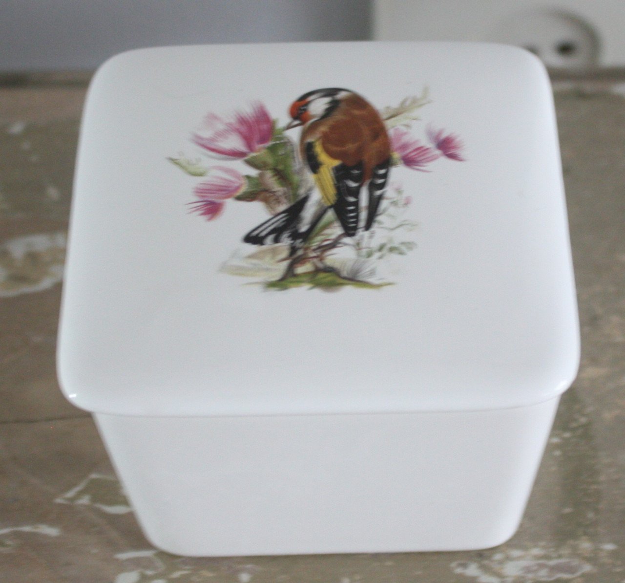 Potje met vogelprint en los deksel