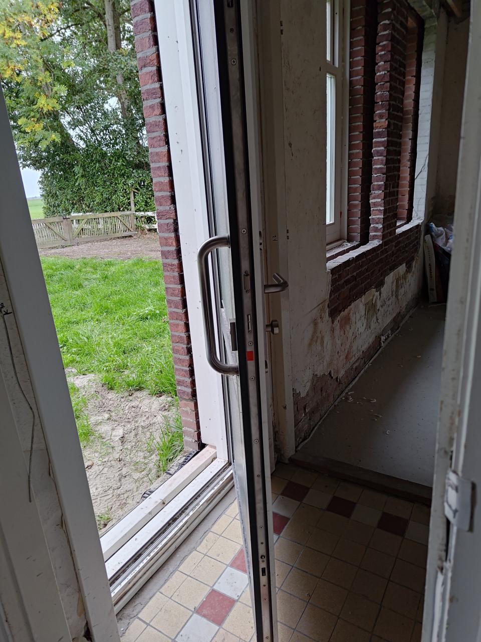 Kunststof Voordeur met kozijn