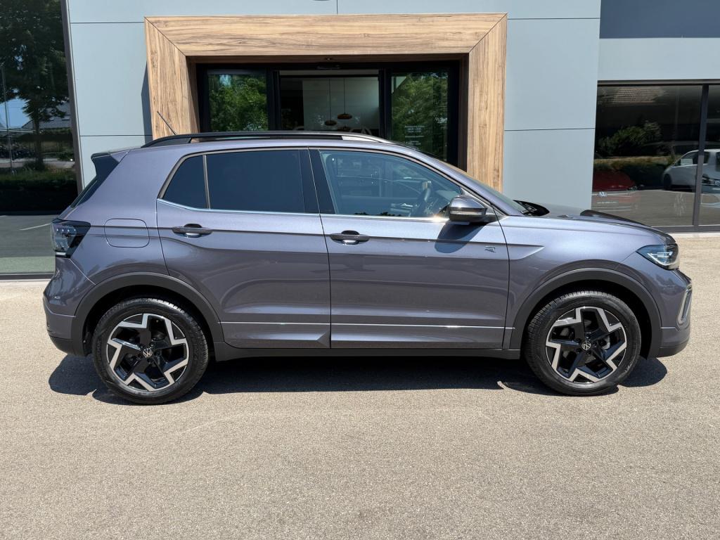Volkswagen T-cross 1.5 tsi 150pk dsg r-line | camera | trekhaak | navi | iq