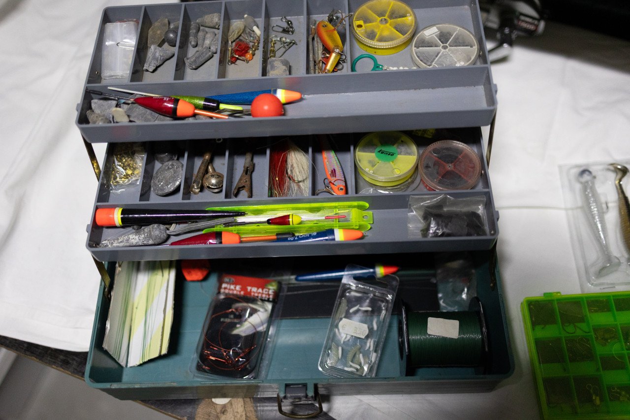 Hengelspullen wegens einde hobby