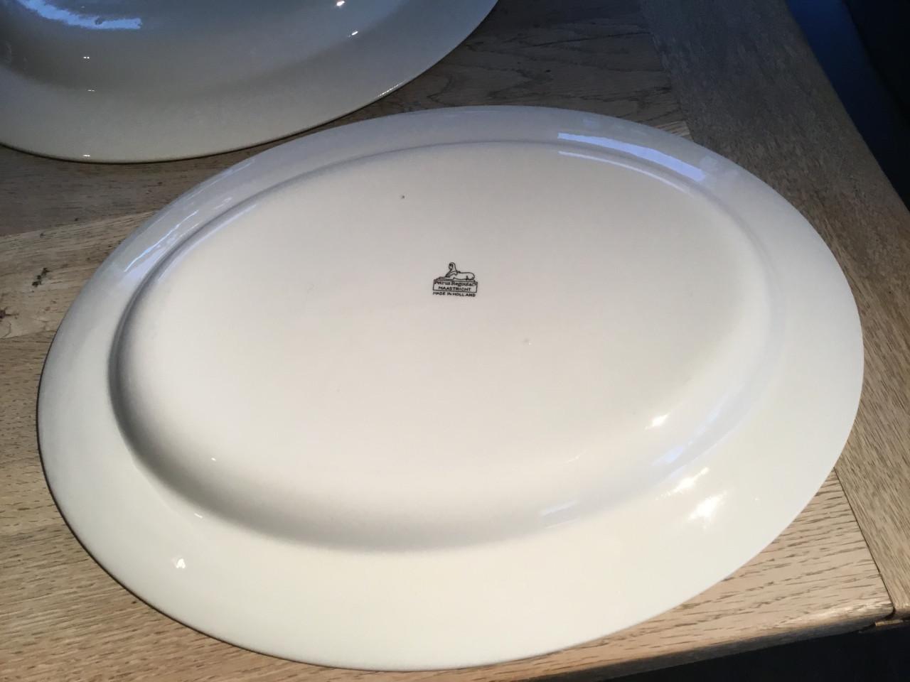 Ovale schaal Petrus Regout