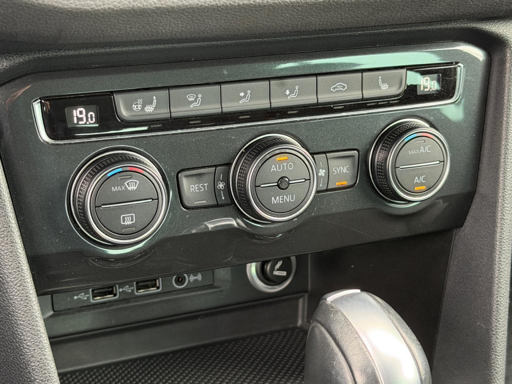 Volkswagen Tiguan 1.5 tsi act 150pk dsg highline | camera | virtual | trekh