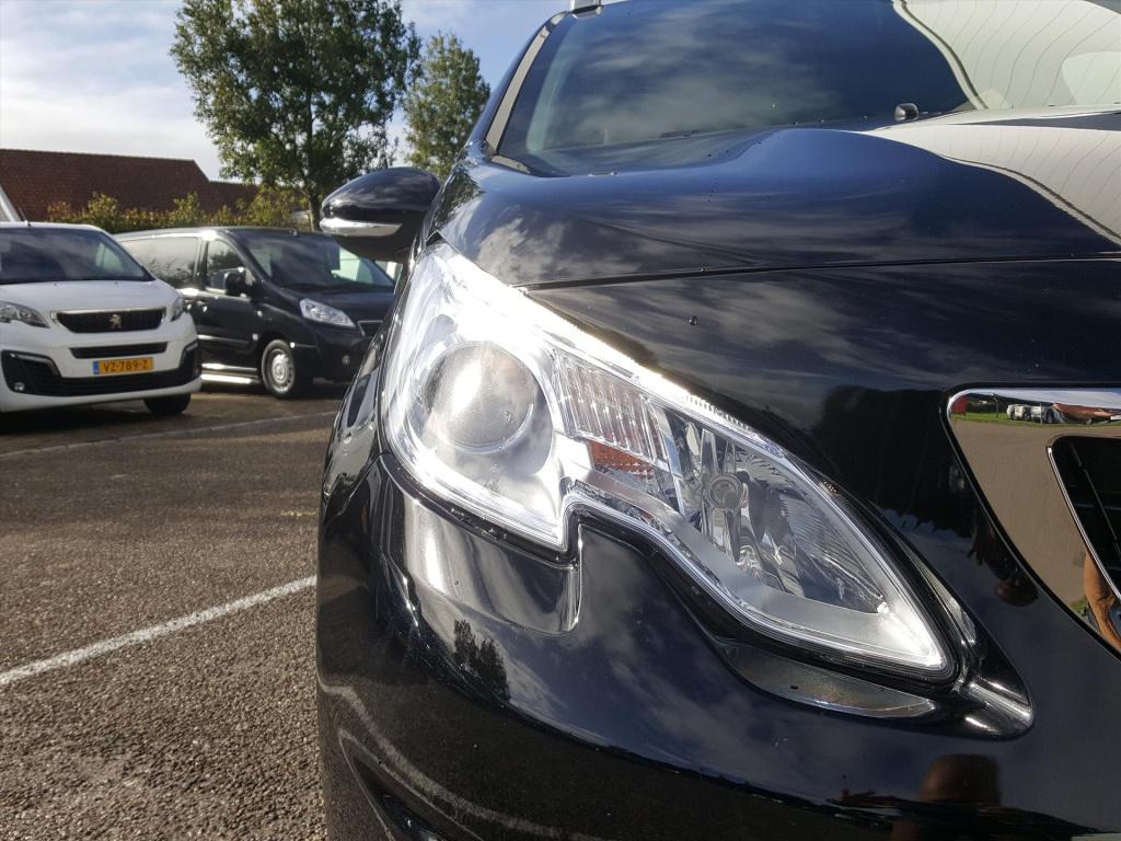 Peugeot 2008 active 1.2 pt-82pk trekhaak | navigatie | cruise control | air