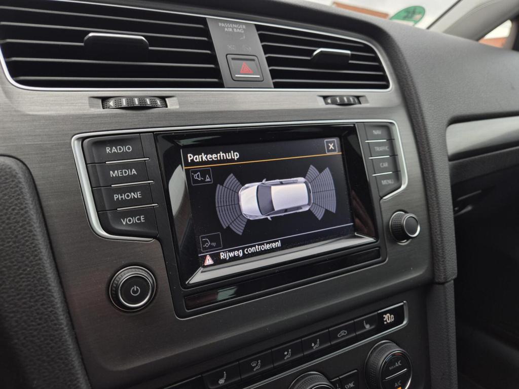 Volkswagen Golf 1.2 tsi comfortline / keyless / massagestoel / schuifdak / 