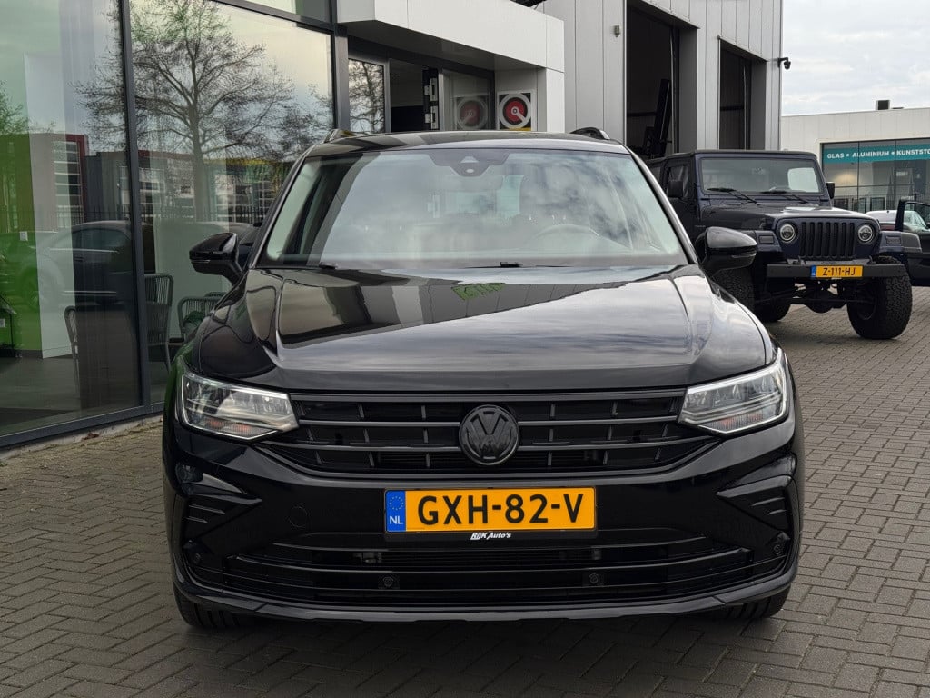 Volkswagen Tiguan 1.5 tsi *black edition * camera * cruise control * clima 