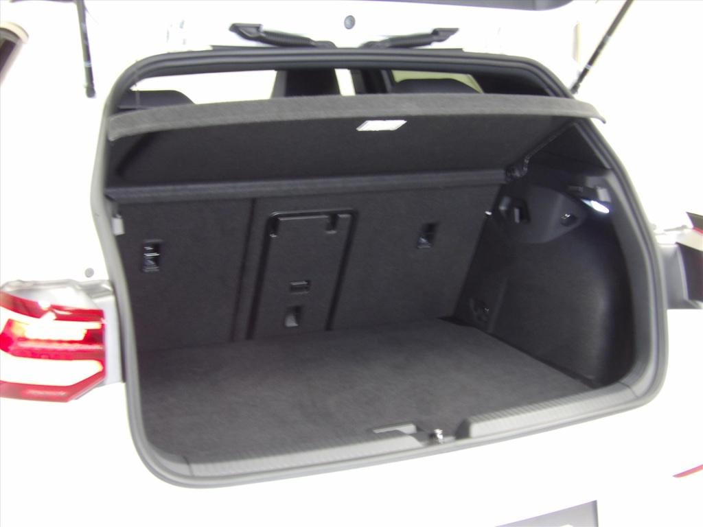Volkswagen Golf 1.5 etsi 130pk 7-dsg r-line