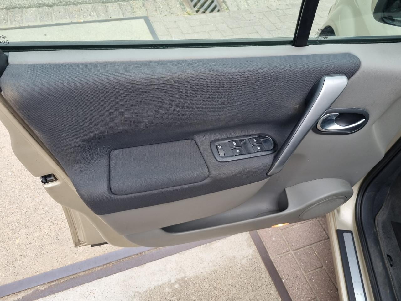 Renault Scénic 1.6-16V Tech Line | 2e Eigenaar | Keyless Go | Trekhaak