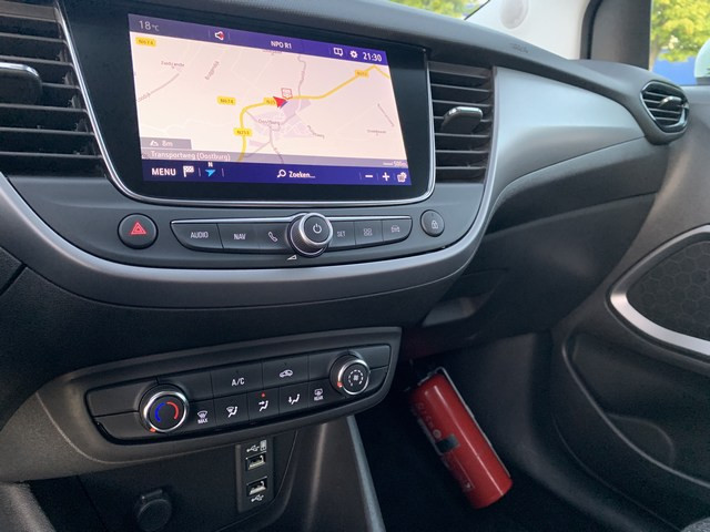 Opel Crossland X - v e r k o c h t