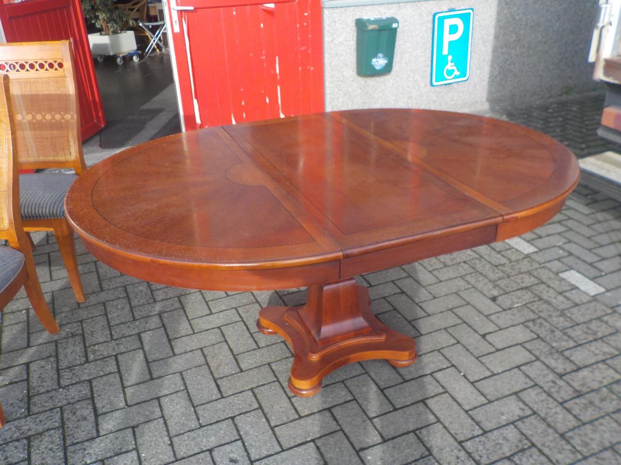 Mooie kwaliteit verlengbare eettafel + 4 stevige stoelen