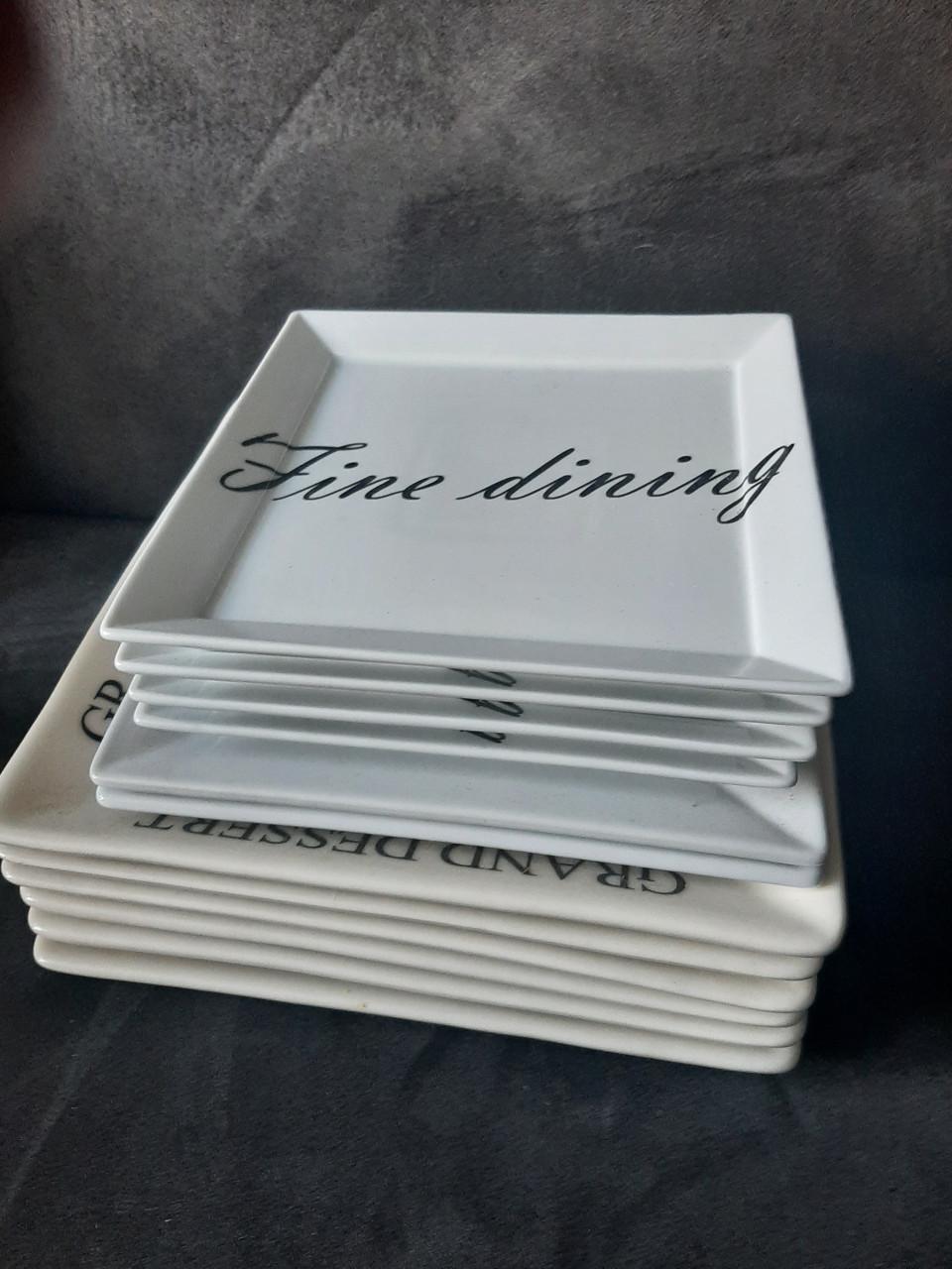 Vierkante dinner en dessert borden