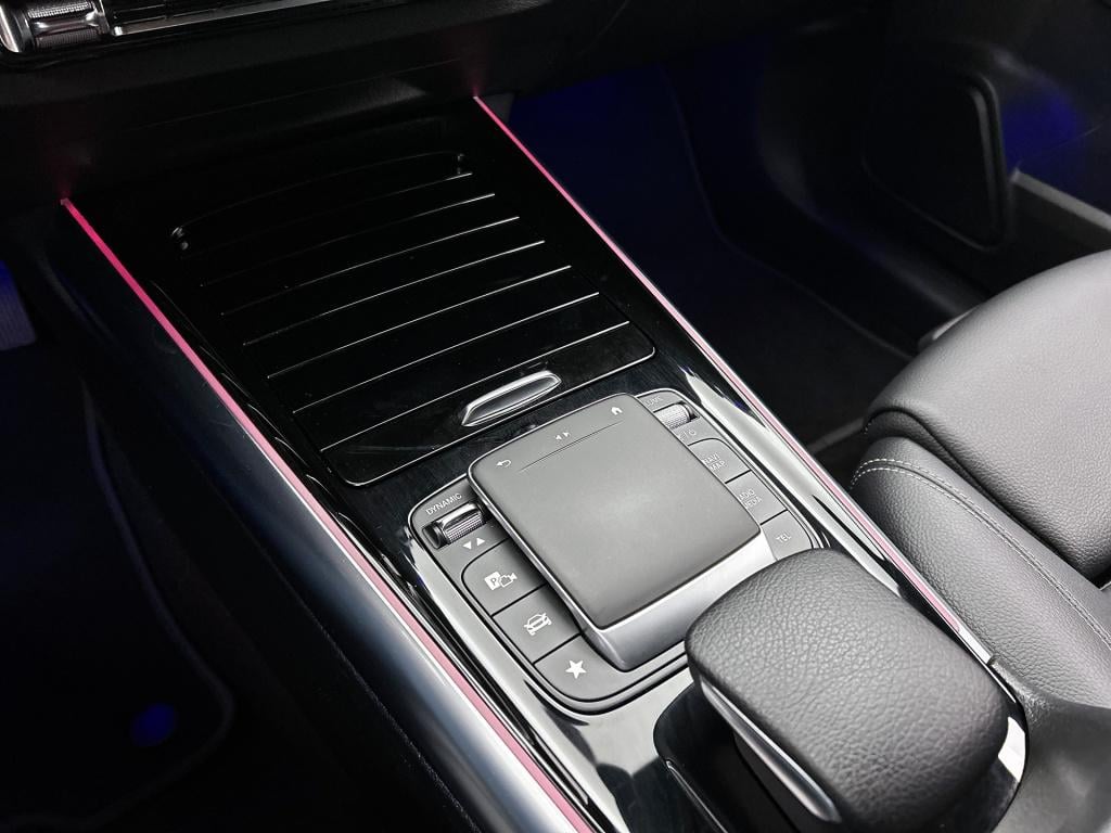 Mercedes-Benz Eqa 250 business solution luxury 67 kwh ledkoplampen | parkee