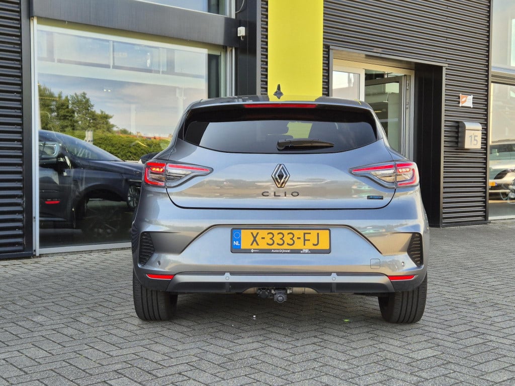 Renault Clio 1.6 e-tech full hybrid 145 esprit alpine