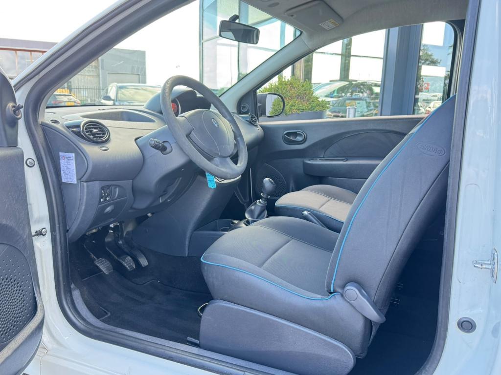 Renault Twingo 1.2 16v parisienne * apk * ac* bluetooth * onderhoud *