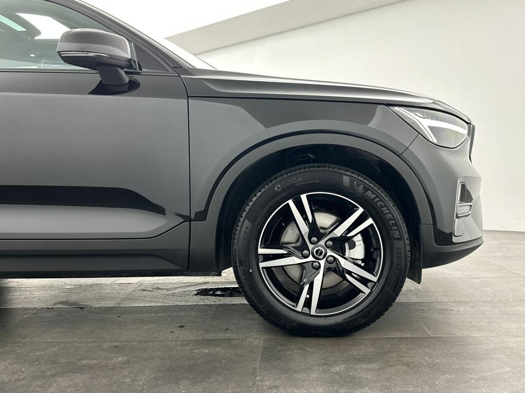 Volvo XC40 b4 197pk plus dark| camera| trekhaak| adap.cruise| h&k audio| pa