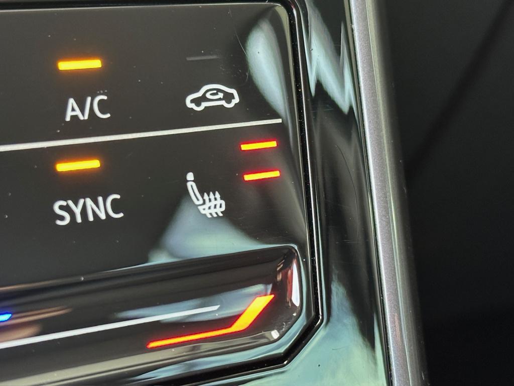 Volkswagen T-cross 1.0 tsi 111pk dsg style | camera | adapt. cruise | carpl