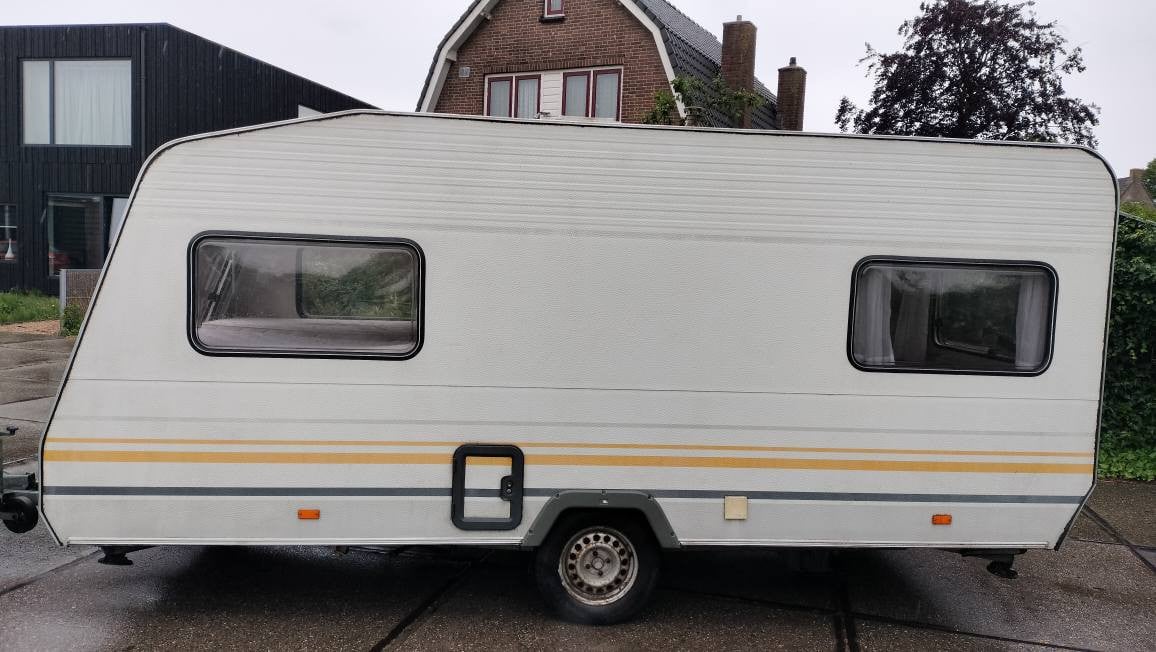 Knaus 450 met voortent
