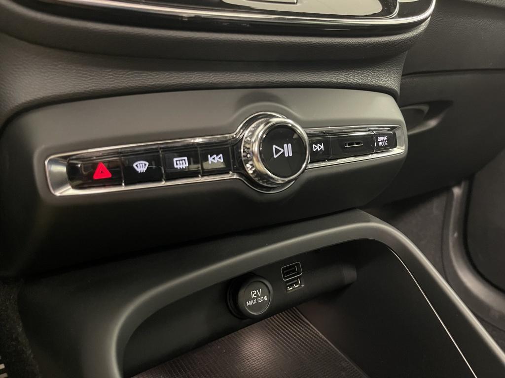 Volvo XC40 1.5 t5 recharge r-design | 360 camera | panoramadak | pilot ass.