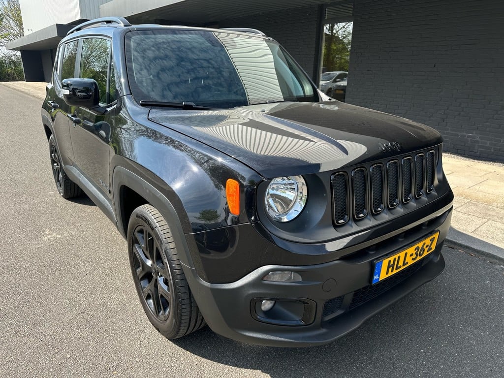 Jeep Renegade 1.6 e-torq longitude // black edition // 52.000km! //