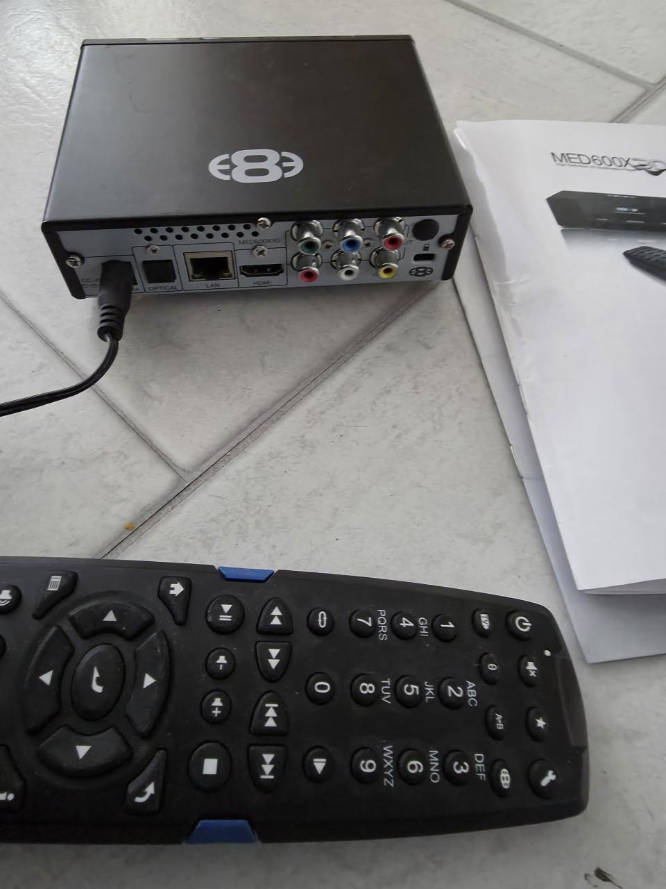 Te koop multimedia player  med400x2