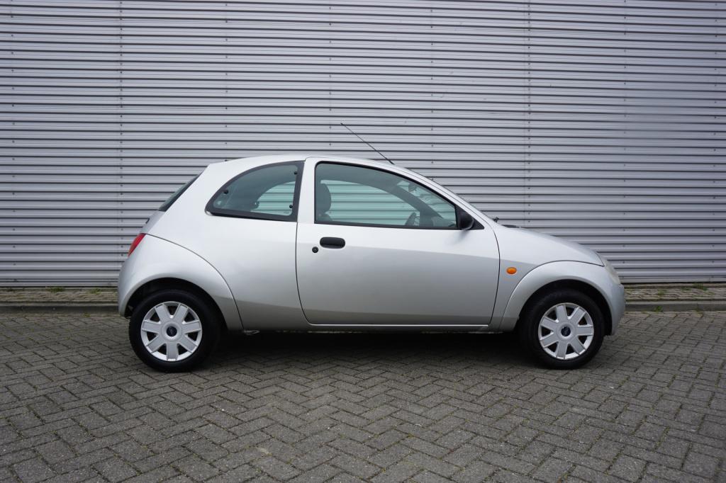 Ford KA 1.3 cool & sound airco / elektr. ramen / nap / apk t/m 05-2027