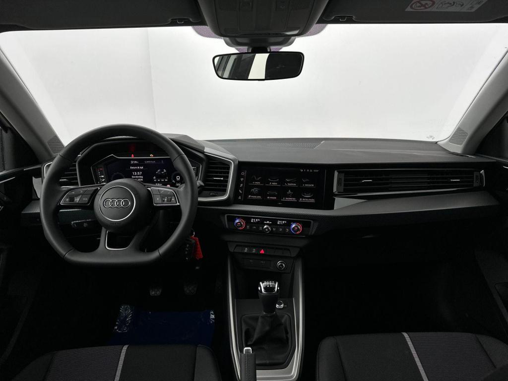 Audi A1 Sportback advanced edition 25 tfsi 70 kw / 95 pk sportback 5