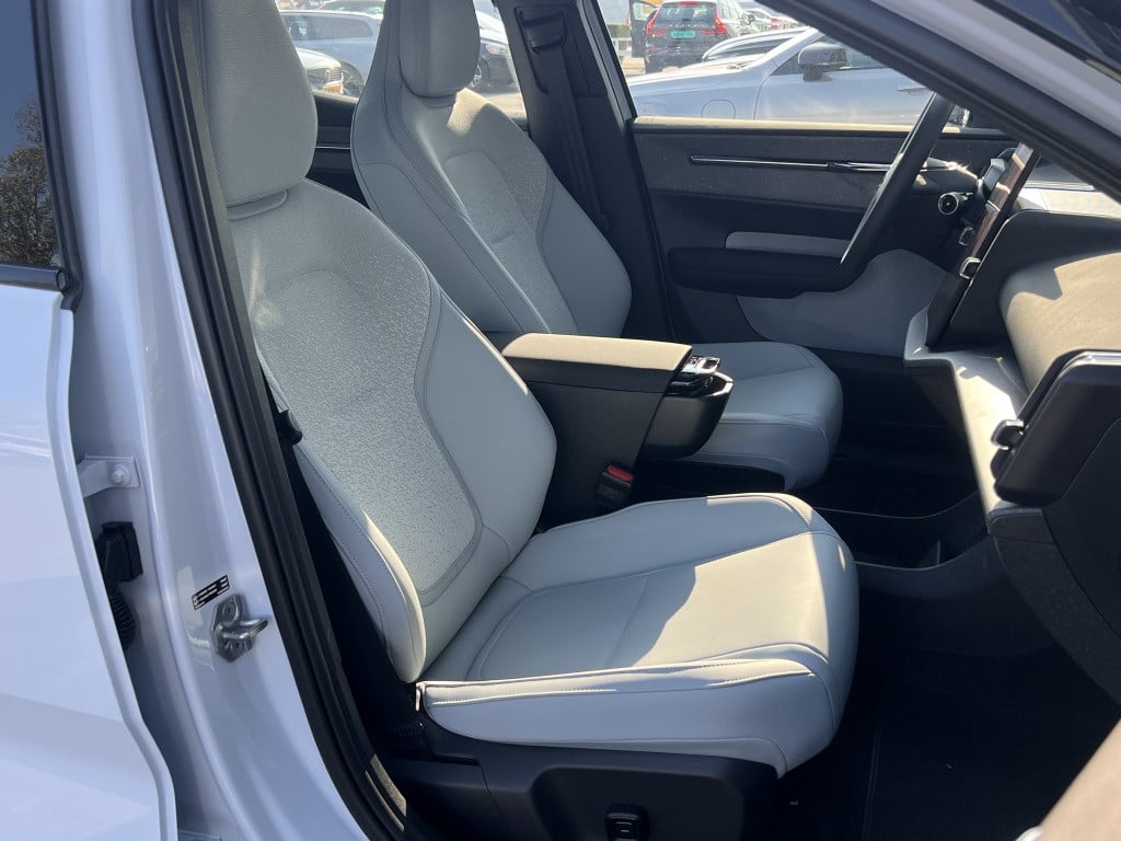 Volvo Ex30 twin performance awd ultra | nieuwprijs € 55.800 |