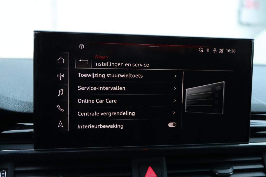 Audi A4 avant 40 tfsi s edition competition 204pk s tronic