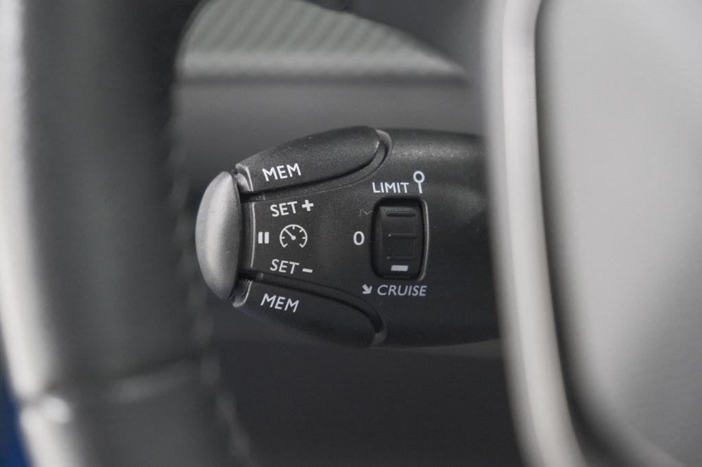 Peugeot 208 puretech 100 allure | trekhaak | camera | apple carplay | navig