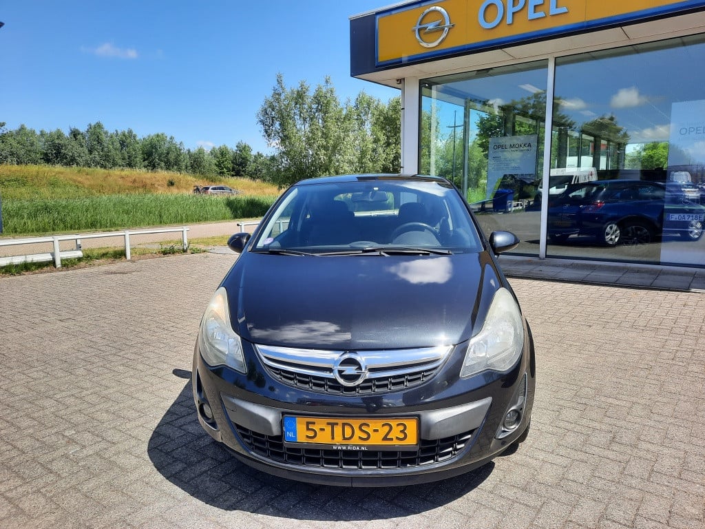 Opel Corsa 1.2-16v berlin