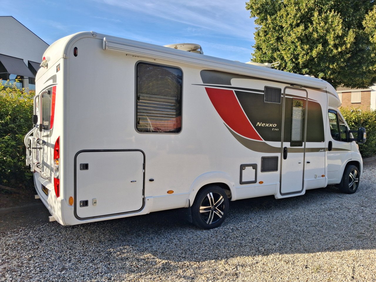 Burstner Nexxo T745 camper