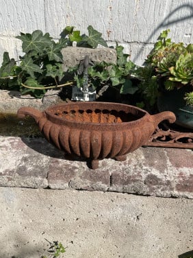 Gietijzeren jardinière