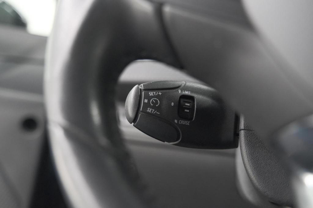 Peugeot 2008 puretech 82 active | lage km | trekhaak | navigatie | parkeers