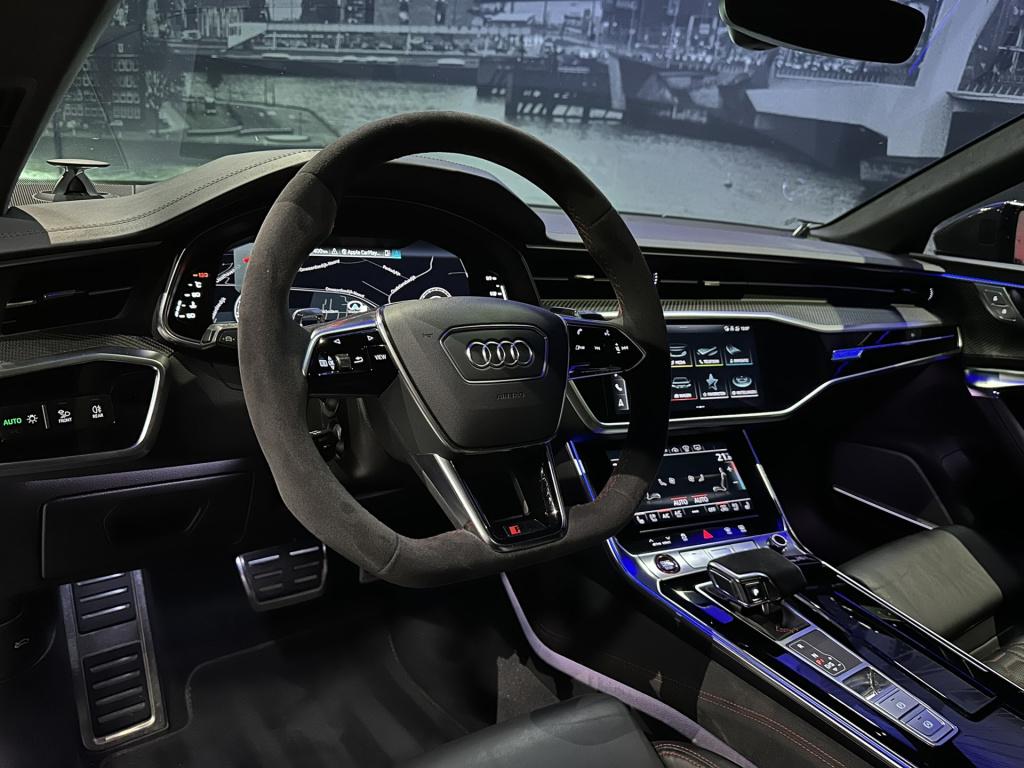 Audi Rs6 avant tfsi quattro *keramisch*hud*b&o*dynamic plus*