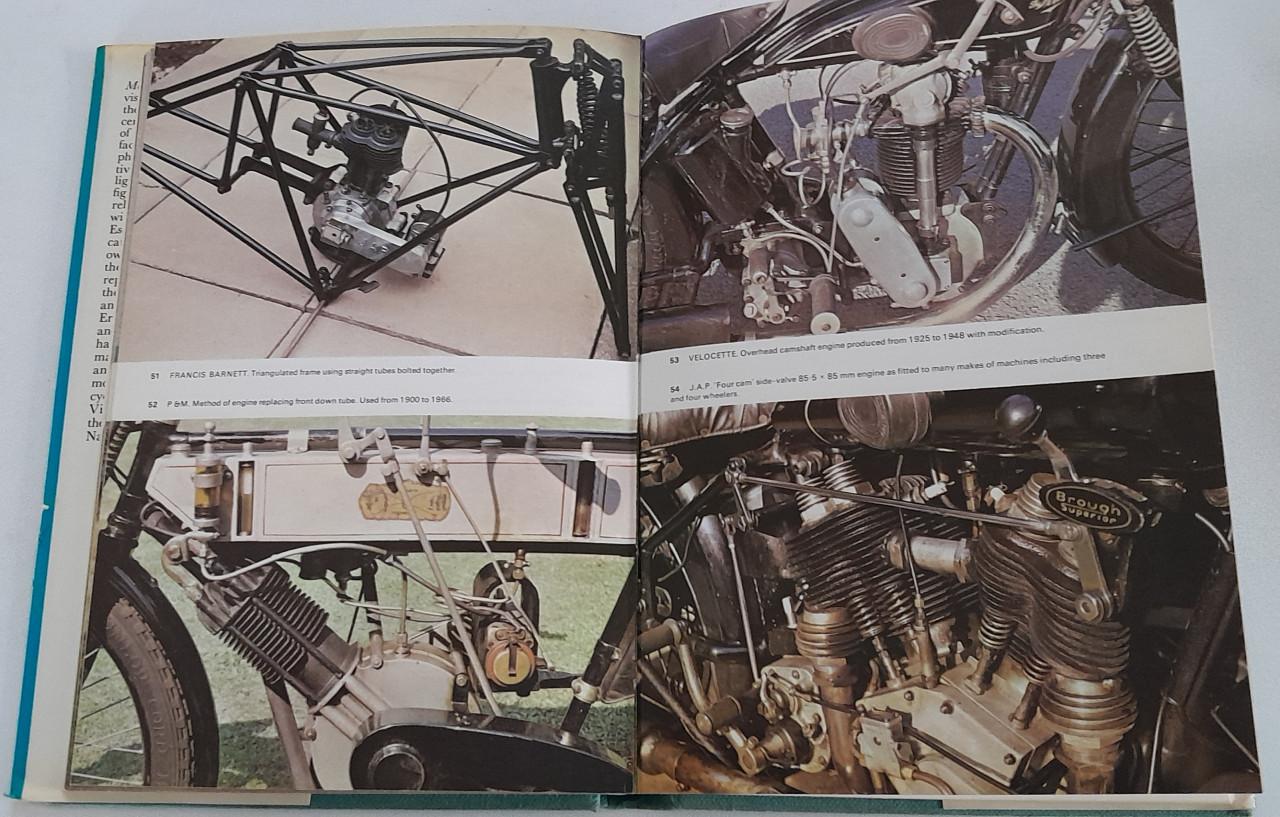 8 Motorboeken voor 10 euro.